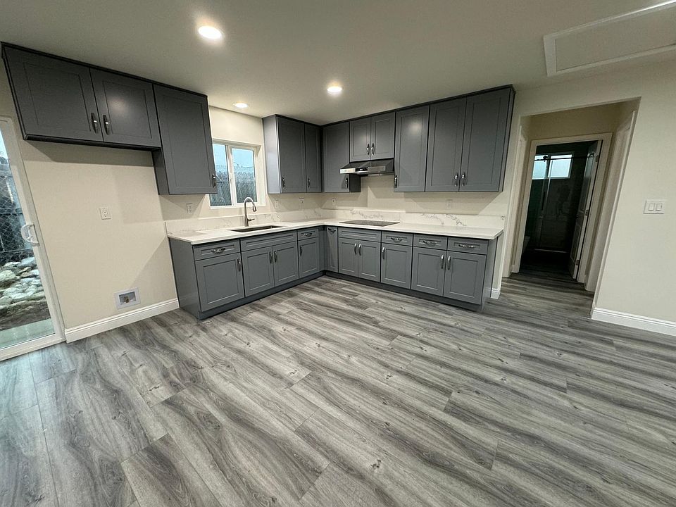 Brand-new Kitchen and living area
