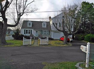 1922 Scott St, Trevose, PA 19053