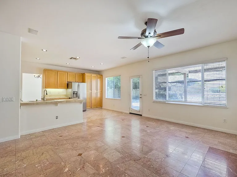 746 Camino Magnifico — Photo 4