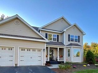 73 Bower St, South Burlington, VT 05403