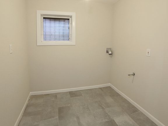 3rd image of 292 Putnam Ave #232