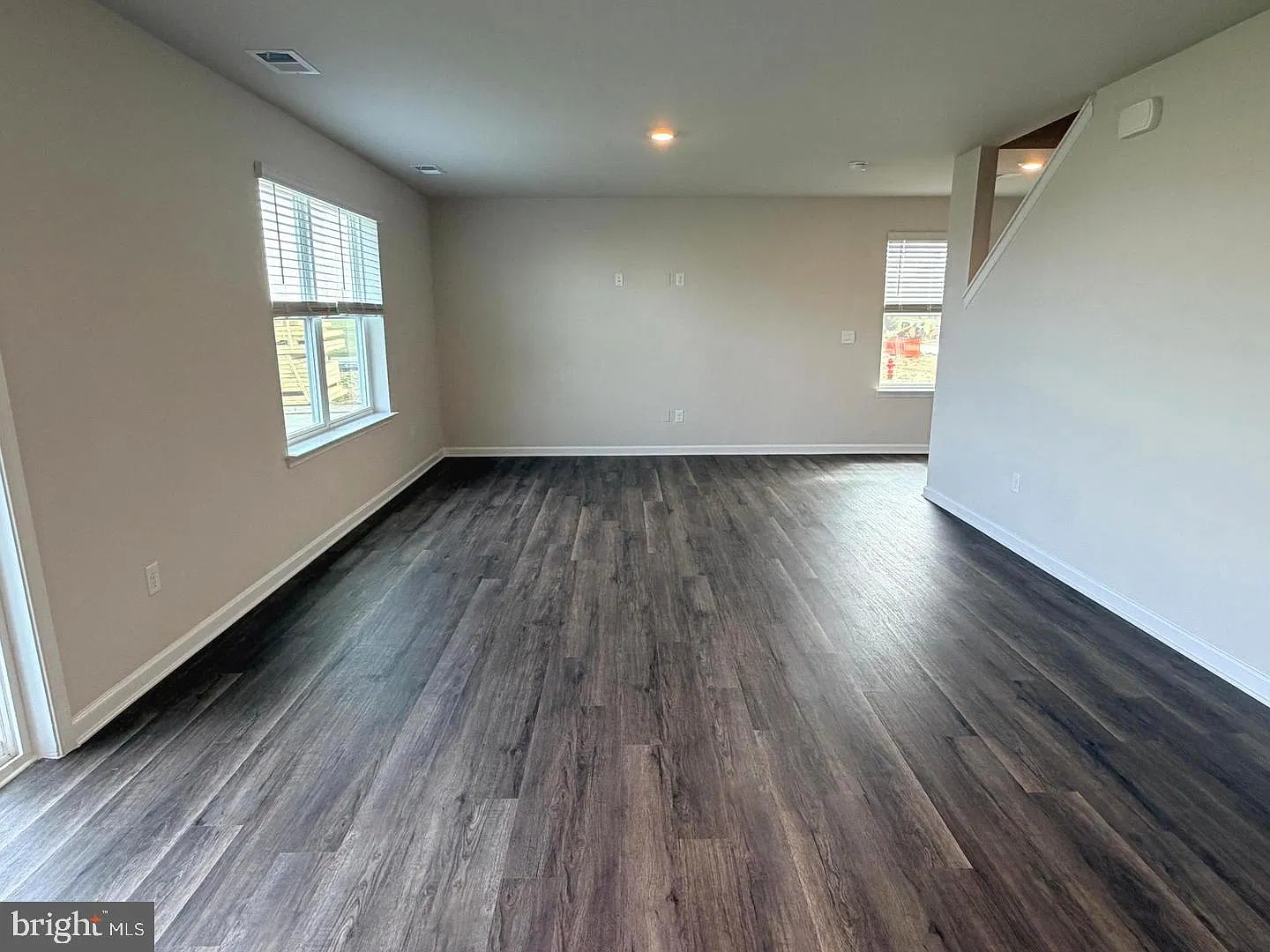 4 bed, 2.5 bath, 1906 sqft, $2,600 — Photo 4