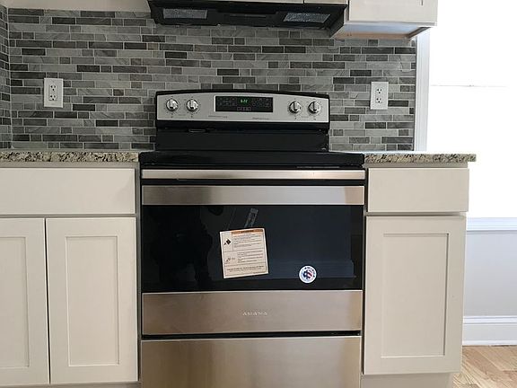 5th image of 209-211 Blake St #3