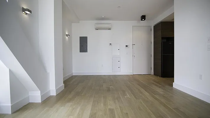 Rented by Nooklyn NYC LLC | media 101