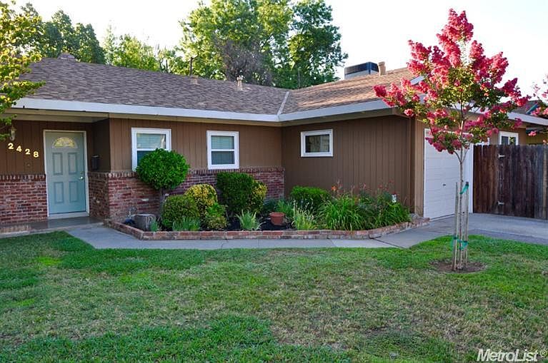 1st image of 2428 Gwen Dr