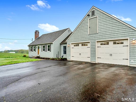 2nd image of 1015 Northrop Road