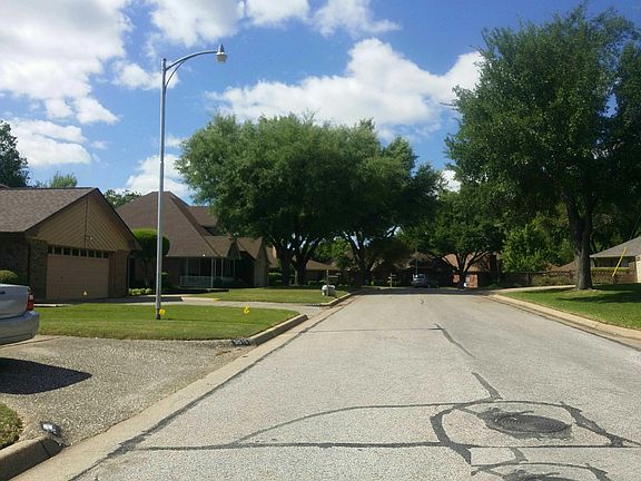 4th image of 3609 Danbury Dr