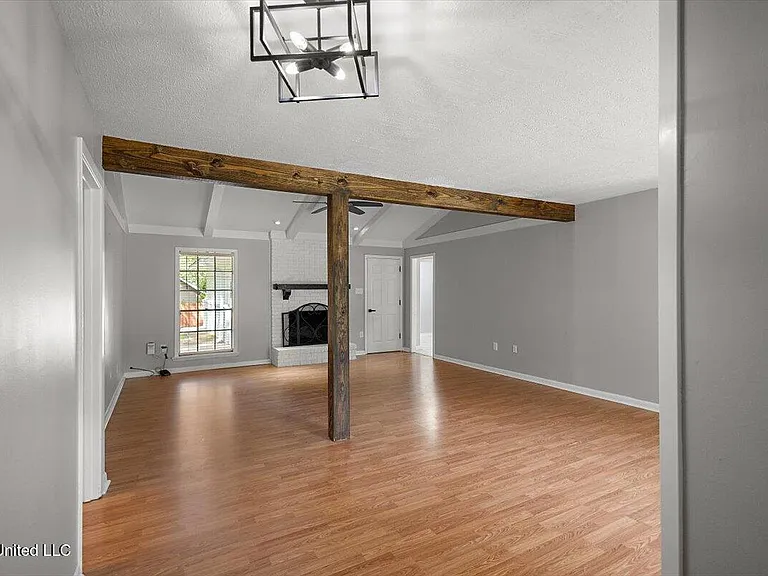 36 Pebble Hill Dr — Photo 5