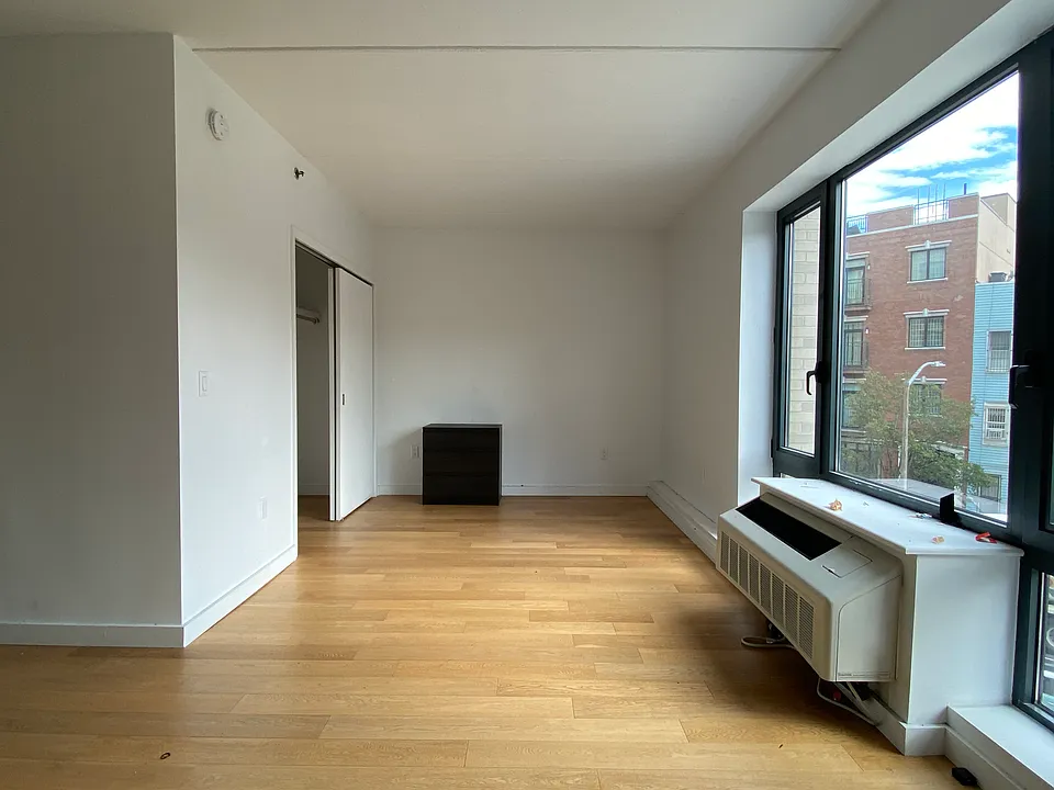 150 Union Ave #4O