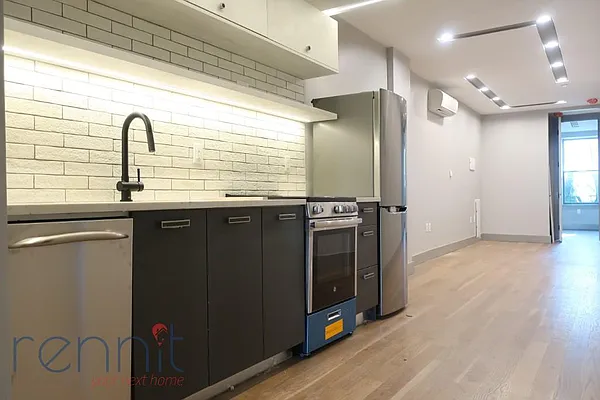 Rented by Rennit Inc. | media 21