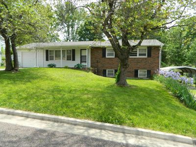4618 Oak View Dr, Columbia, MO, 65202