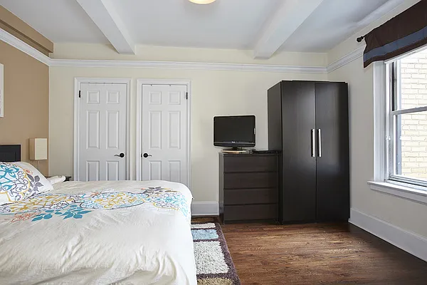 Sold by Stribling | media 3