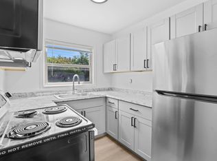 Glencourt Apartments, Portland, OR 97215