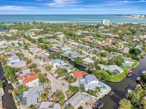 387 AVENIDA MILANO, SARASOTA, FL 34242