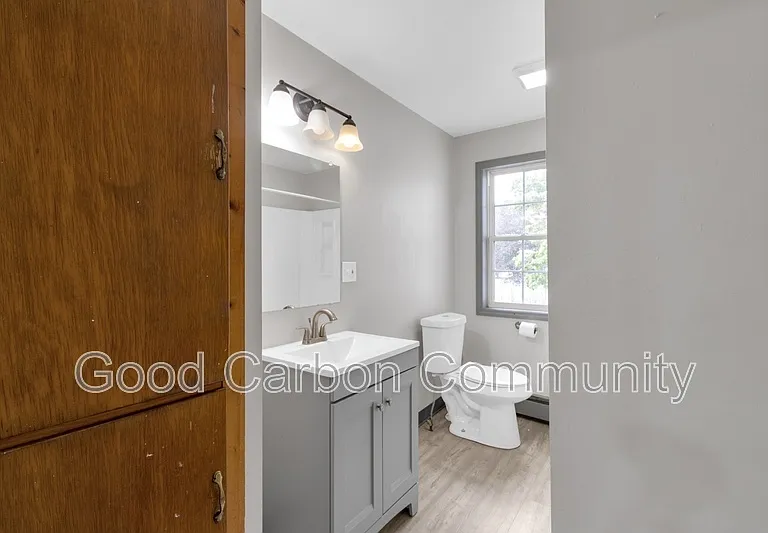 48 Water St #203 — Photo 12