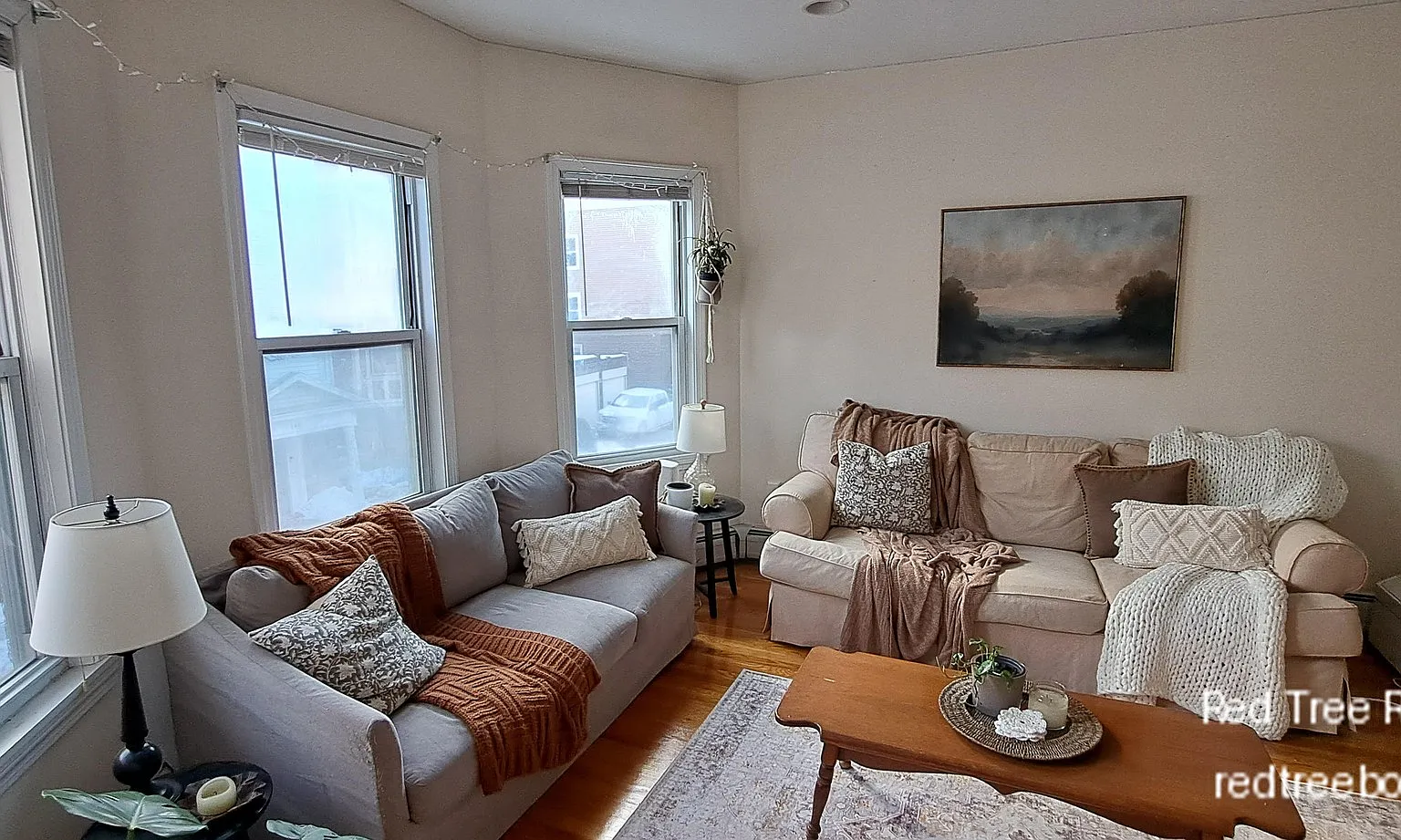 3 bed, 1350 sqft, $3,900 — Photo 1