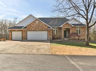 2660 Ridgeview Acres Dr, Festus, MO 63028