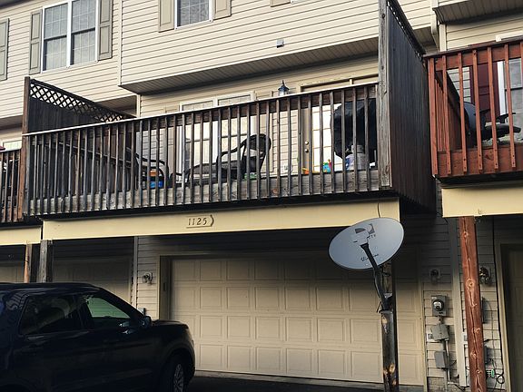 3rd image of 1125 Lindsay Ln