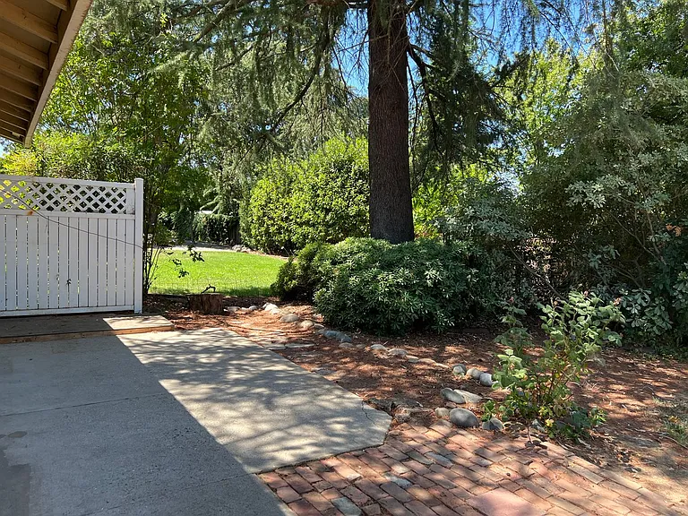 8141 Forest Oak Way #B — Photo 2