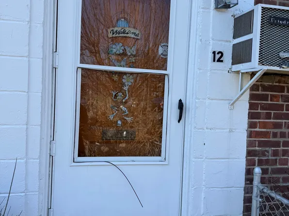 12 Court C Court #Bdlg 61, Bridgeport, CT 06610