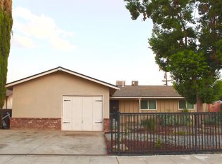 2425 W Swift Ave, Fresno, CA 93705