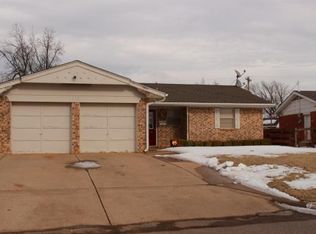 112 Ramsey Dr, Elk City, OK 73644