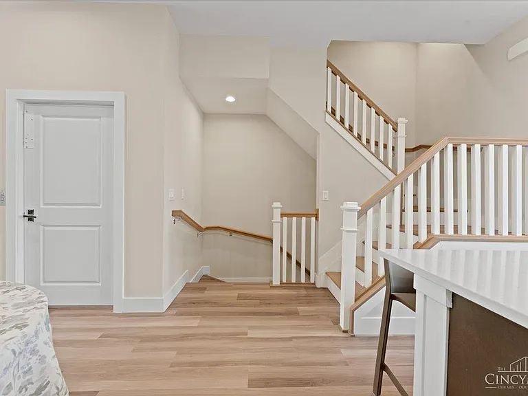 3906 Edwards Rd #B — Photo 7