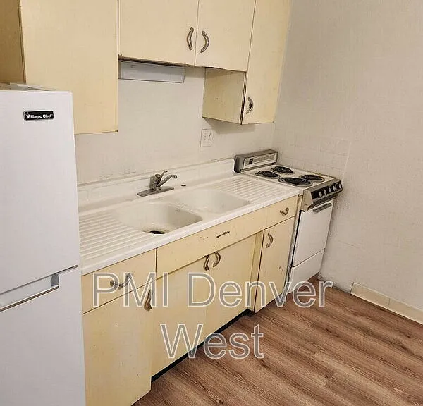 1695 Joliet St #4 — Photo 10