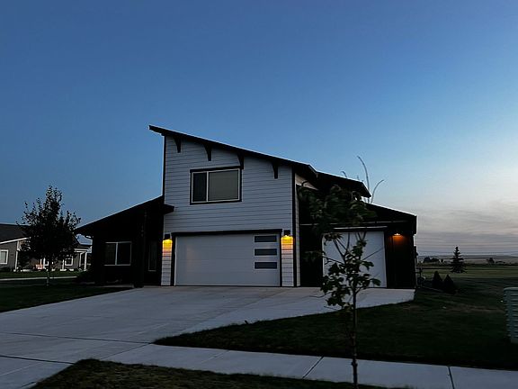 3rd image of 198 Pioneer Crossing Blvd