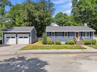 1 Daniels Rd, Hudson, MA 01749