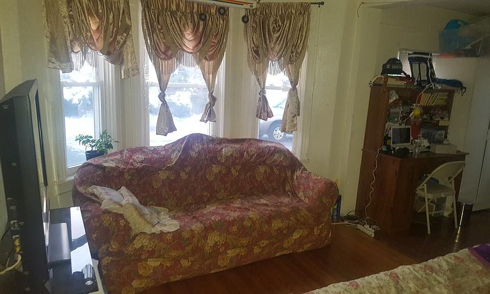 2nd image of 204 Newell Ave