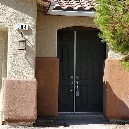 3rd image of 904 Cypress Gold Ct