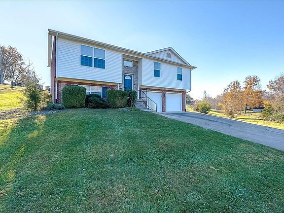 2nd image of 409 Foley Dr