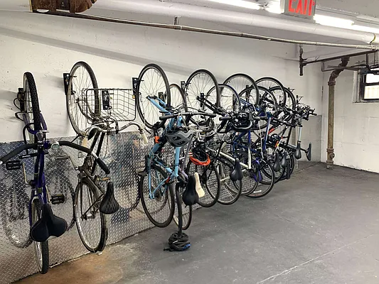 Rented by Tapiro Realty | media 59