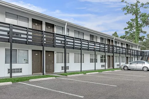 Ashton Place Apartments Photo 1
