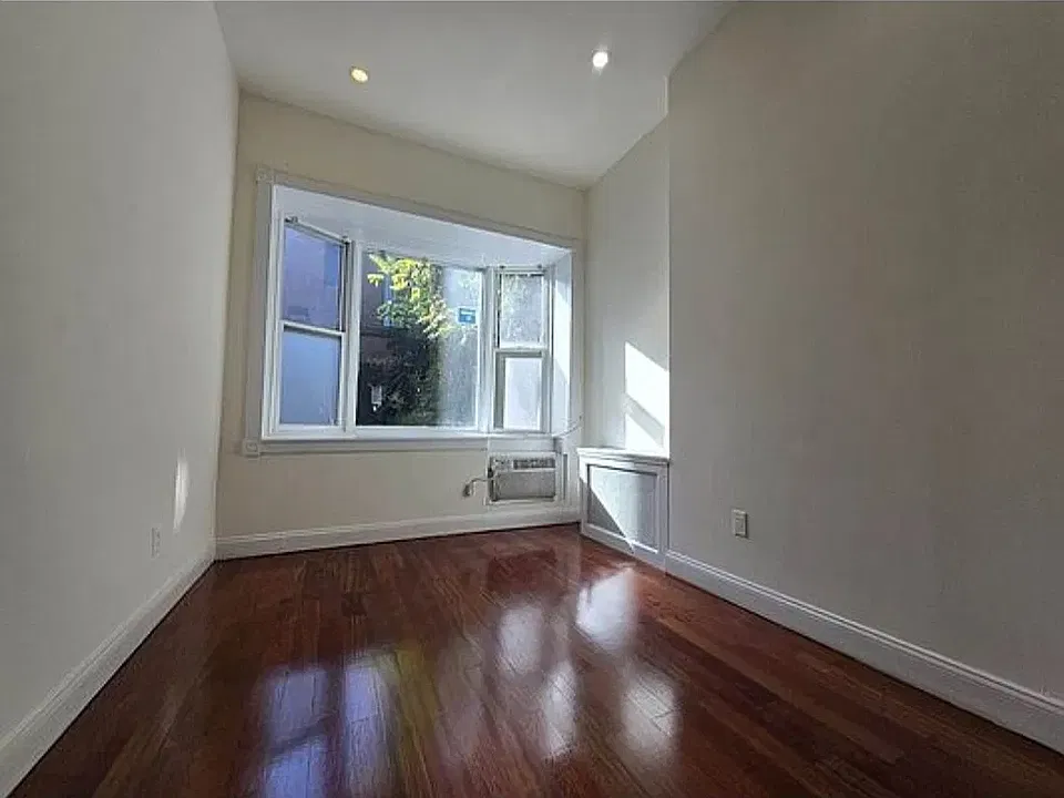 106 Charles St #1M
