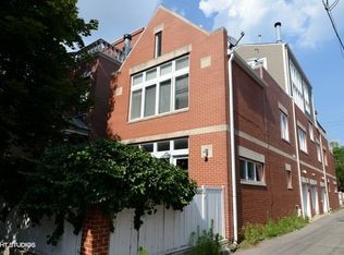 2215 N Wayne Ave #B, Chicago, IL 60614