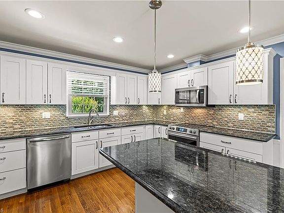 5th image of 5936 Kenton Dr