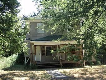 1st image of 3321 Flora Ave