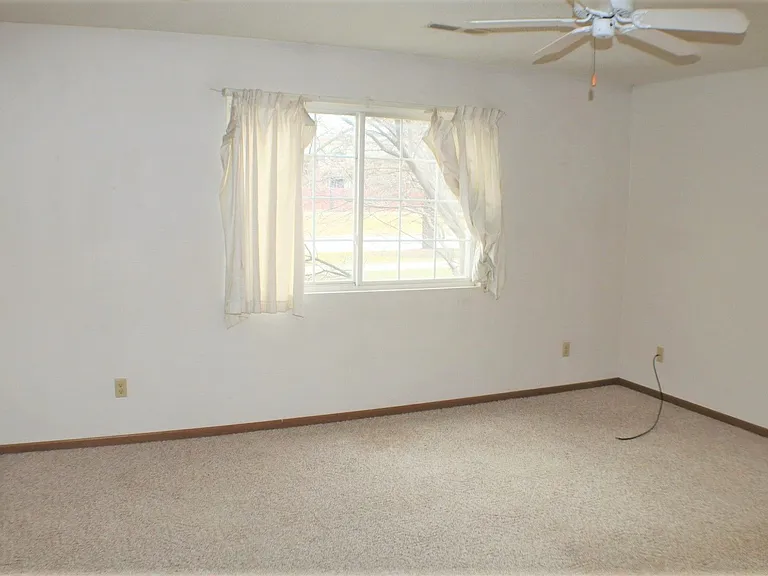 457-479 S. Scott Boulevard — Photo 3