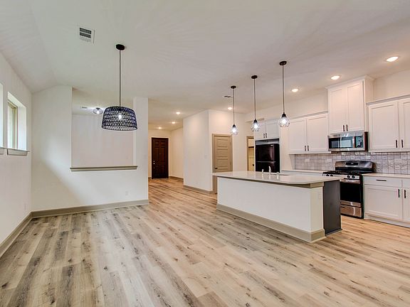 5th image of 3525 Sawtooth Ln