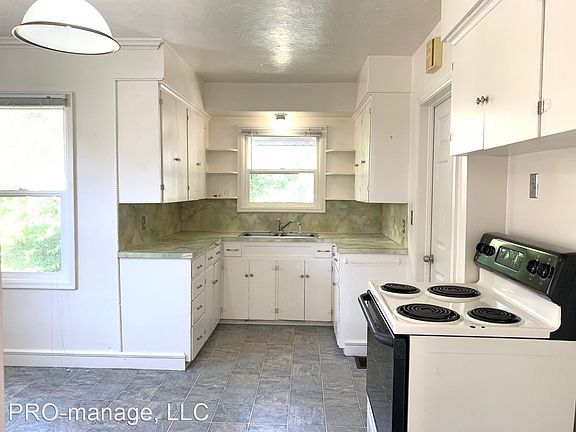 4th image of 557 L St