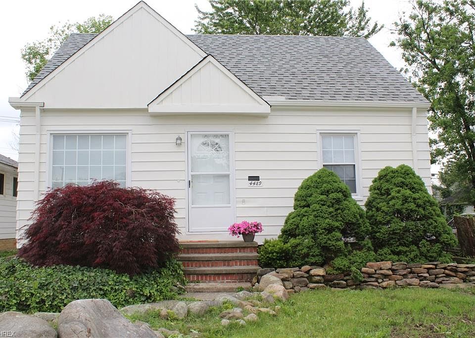 1st image of 4489 W 147th St