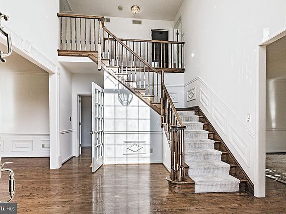 3rd image of 132 Dewberry Dr