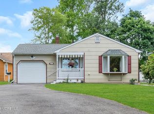 19 Newark Avenue, Manasquan, NJ 08736