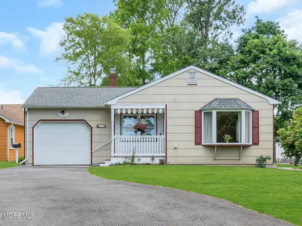 19 Newark Avenue, Manasquan, NJ 08736