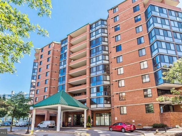 1001 N Randolph St APT 104