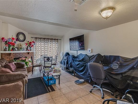 4th image of 2941 Country Manor Ln APT 26