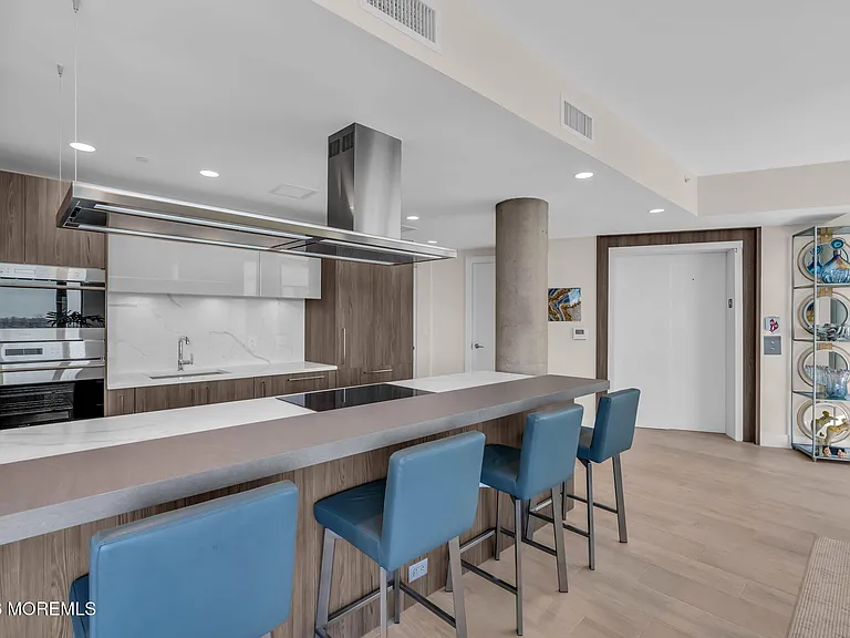 350 Ocean Ave #403 — Photo 4