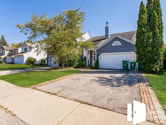 2nd image of 17 E Country Walk Dr